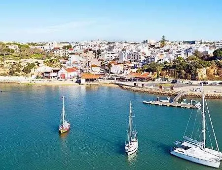 Amoreira Pool View B2c *